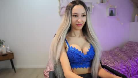 Snapshot of amai__liu chatting on March 12, 7:04 pm Amai Liu online show from March 12, 7:04 pm