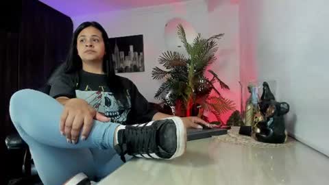 anny online show from July 28, 2:09 am