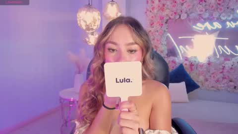 Amaia Haywood online show from November 15, 9:05 pm