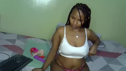 amala01 online show from April 28, 12:19 am