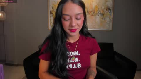 Amalia cruss online show from October 11, 8:33 pm