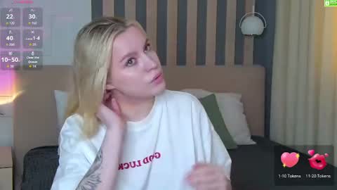 Amalia online show from July 21, 1:12 pm