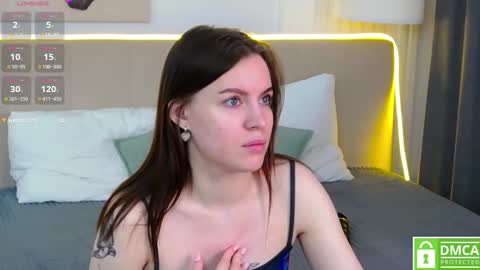 Snapshot of amaliabell chatting on October 4, 1:50 pm Amalia online show from October 4, 1:50 pm