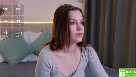 Amalia online show from December 17, 1:04 pm