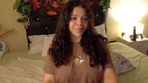         online show from October 4, 10:25 pm