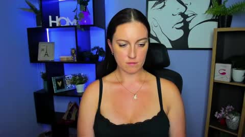 Amanda online show from May 11, 2:45 pm
