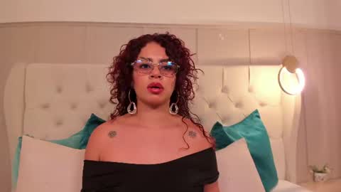 Amanda Rios online show from June 16, 9:38 pm