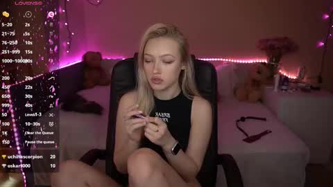 Amanda online show from January 19, 9:38 am