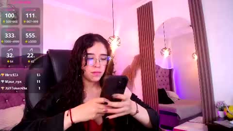amara_davis1 online show from July 22, 11:00 am