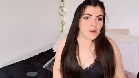 Amara Vega  online show from May 30, 3:31 pm