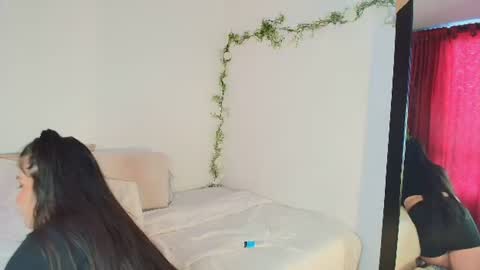 Amara Vega  online show from June 30, 2:05 pm