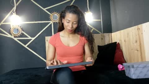 amara_vex online show from June 25, 12:51 pm