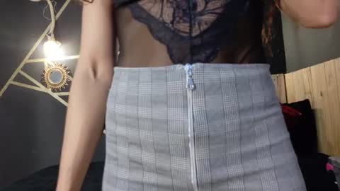 amara_vex online show from July 1, 12:37 pm