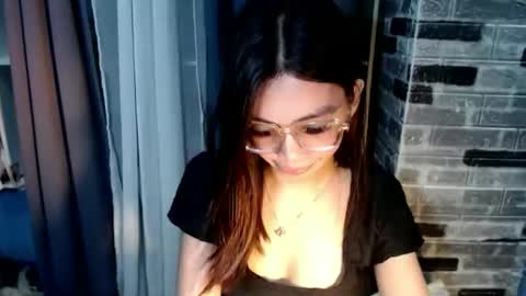 BELLA online show from March 9, 2:20 pm