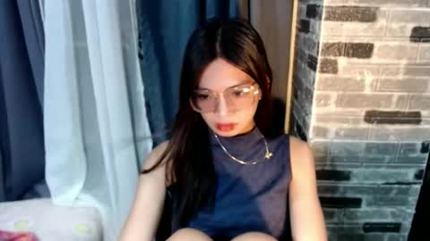 BELLA online show from January 31, 8:40 pm