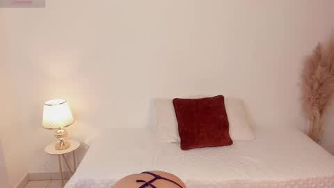 Snapshot of amaraht_ chatting on January 15, 11:19 pm Amara online show from January 15, 11:19 pm