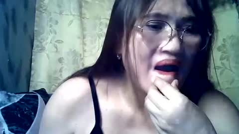 amazing angel online show from November 20, 7:59 pm