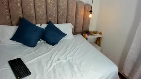 ambar85 online show from November 29, 4:16 am