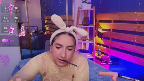 Snapshot of ambar_lover chatting on October 5, 9:20 pm Ambar online show from October 5, 9:20 pm