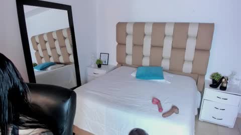 ambarcoxx online show from February 25, 12:04 pm