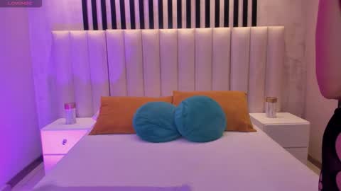 Ambar  online show from February 13, 12:29 pm