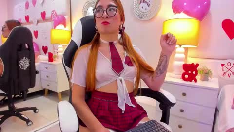 Snapshot of ambarsantany chatting on February 11, 8:31 pm AmbarSantany  online show from February 11, 8:31 pm