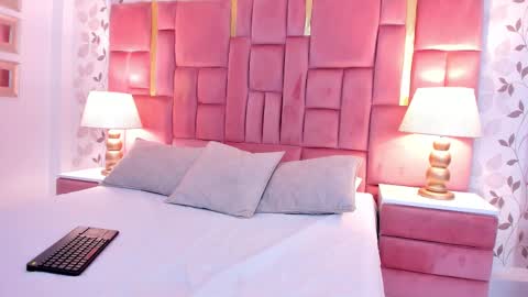 Snapshot of ambarsantany chatting on September 25, 1:59 am AmbarSantany  online show from September 25, 1:59 am