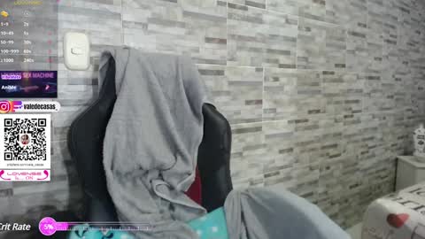 Snapshot of amber_kholin chatting on February 6, 3:06 am scarlett online show from February 6, 3:06 am