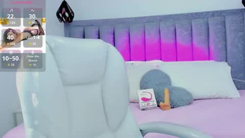 Michell  online show from November 19, 4:51 pm