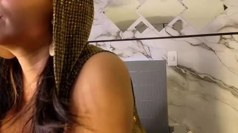   online show from July 1, 12:59 pm