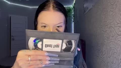 Alica online show from December 20, 4:55 pm