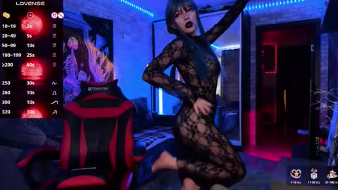 Amelia Aley  online show from September 20, 10:46 am