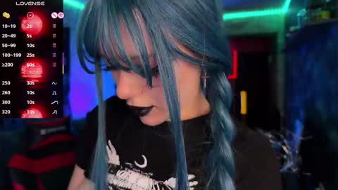 Amelia Aley  online show from October 5, 12:54 pm