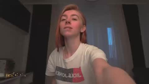Snapshot of ameliamber0 chatting on February 8, 3:31 pm Amelia online show from February 8, 3:31 pm