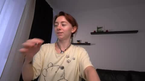 Snapshot of ameliamber0 chatting on October 19, 8:16 am Amelia online show from October 19, 8:16 am