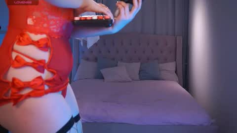  Amelia  online show from November 5, 5:01 am