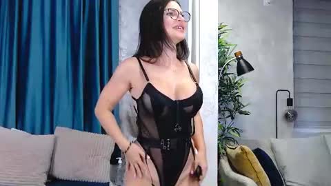Amelie online show from July 2, 3:23 am