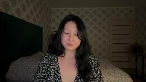 Ameliya online show from June 5, 9:10 pm