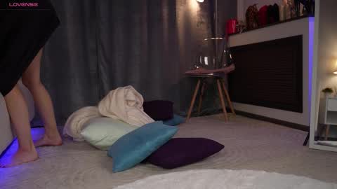 Amy  online show from October 31, 2:13 am