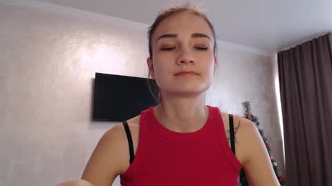 Julia  online show from January 6, 9:02 am