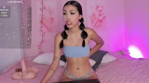 AmiiClark  online show from June 24, 7:02 pm
