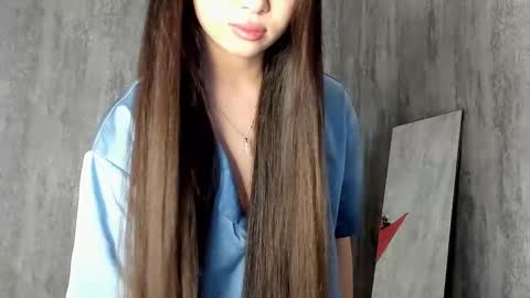 Snapshot of amina_artin chatting on February 24, 12:46 pm Amina online show from February 24, 12:46 pm