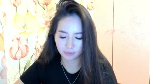 Snapshot of amina_artin chatting on September 16, 12:51 am Amina online show from September 16, 12:51 am