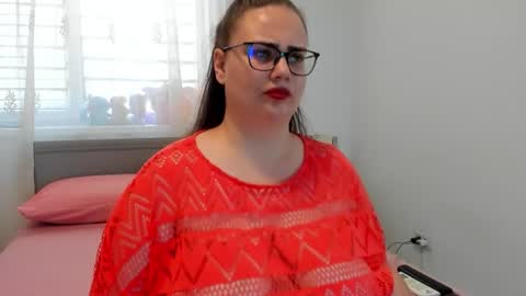 Amira Vyxen online show from July 28, 11:17 am