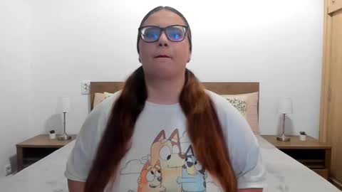 Snapshot of amiravyxen chatting on October 7, 8:35 pm Amira Vyxen online show from October 7, 8:35 pm