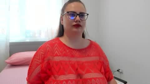 Amira Vyxen online show from July 28, 8:12 am