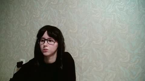 Amomira online show from December 17, 12:00 pm