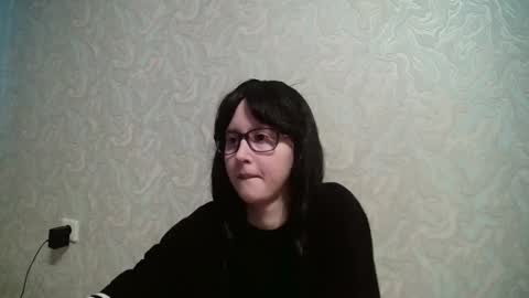 Amomira online show from February 4, 10:00 am