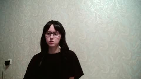 Amomira honeyx online show from August 4, 2:17 am