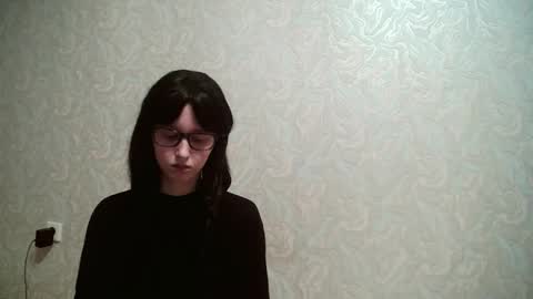 Amomira honeyx online show from December 22, 10:40 am